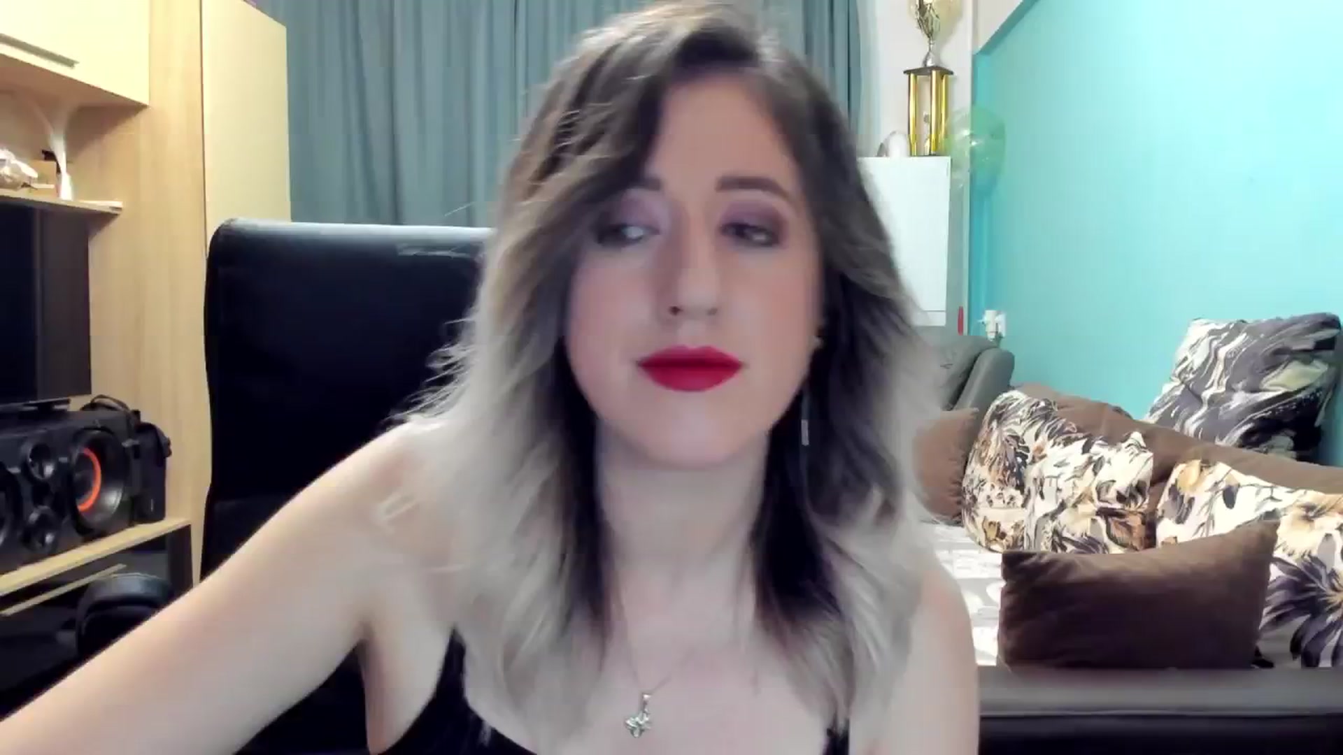 Gallery image thumbnail from SweetDelia_'s myfreecams stream on, 10/31/2024, 02:19 image 3 of 20
