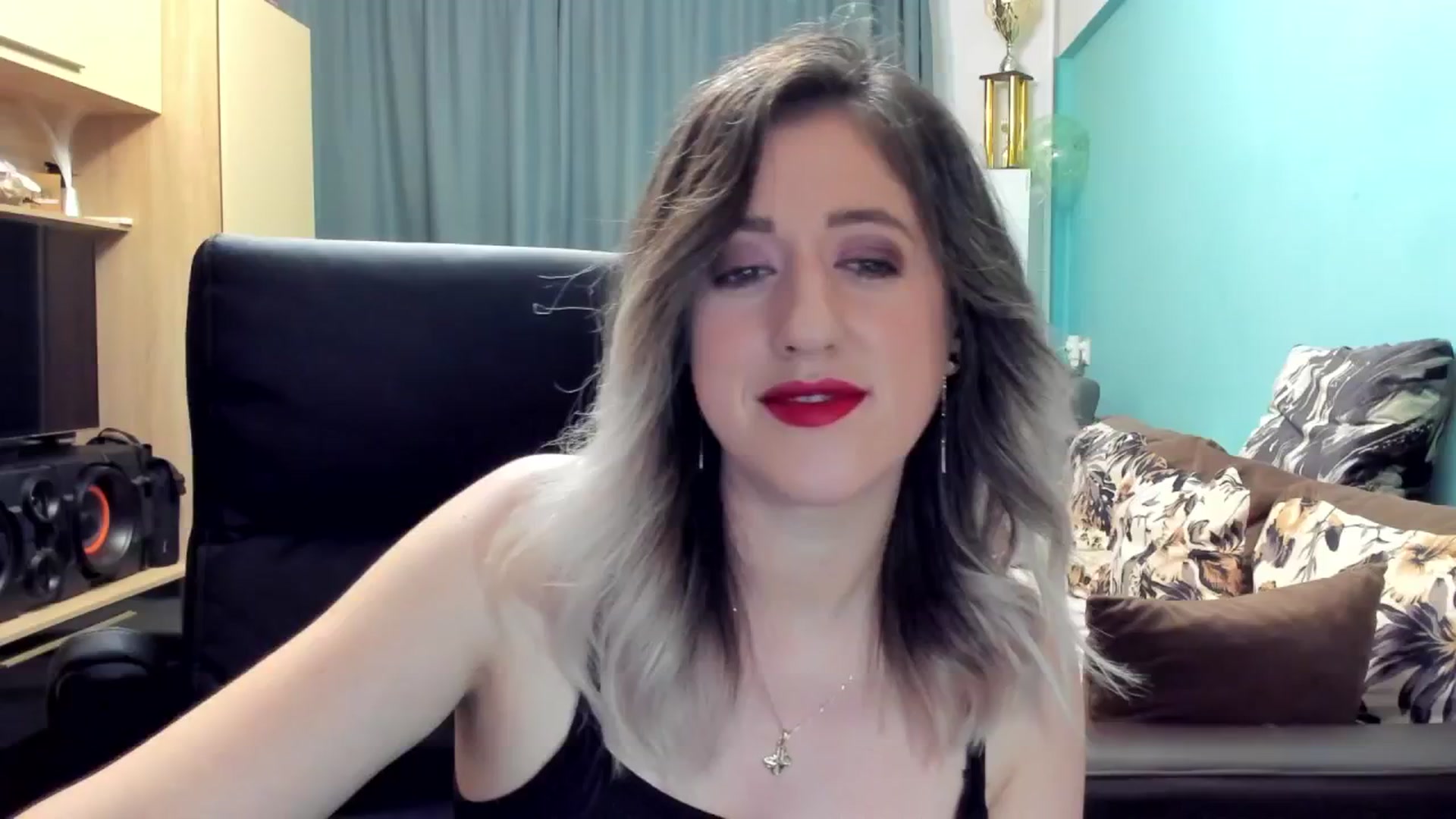 Gallery image thumbnail from SweetDelia_'s myfreecams stream on, 10/31/2024, 02:19 image 5 of 20