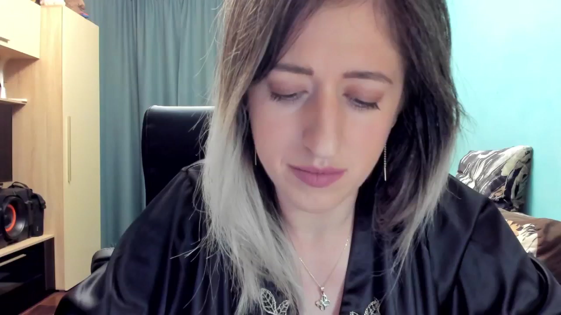Gallery image thumbnail from SweetDelia_'s myfreecams stream on, 11/04/2024, 24:10 image 10 of 20