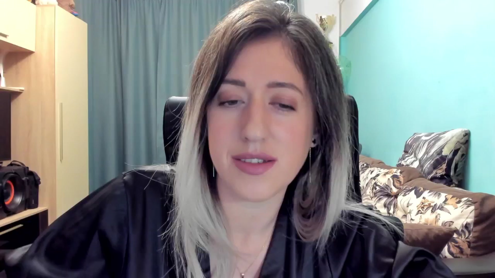 Gallery image thumbnail from SweetDelia_'s myfreecams stream on, 11/04/2024, 24:10 image 5 of 20