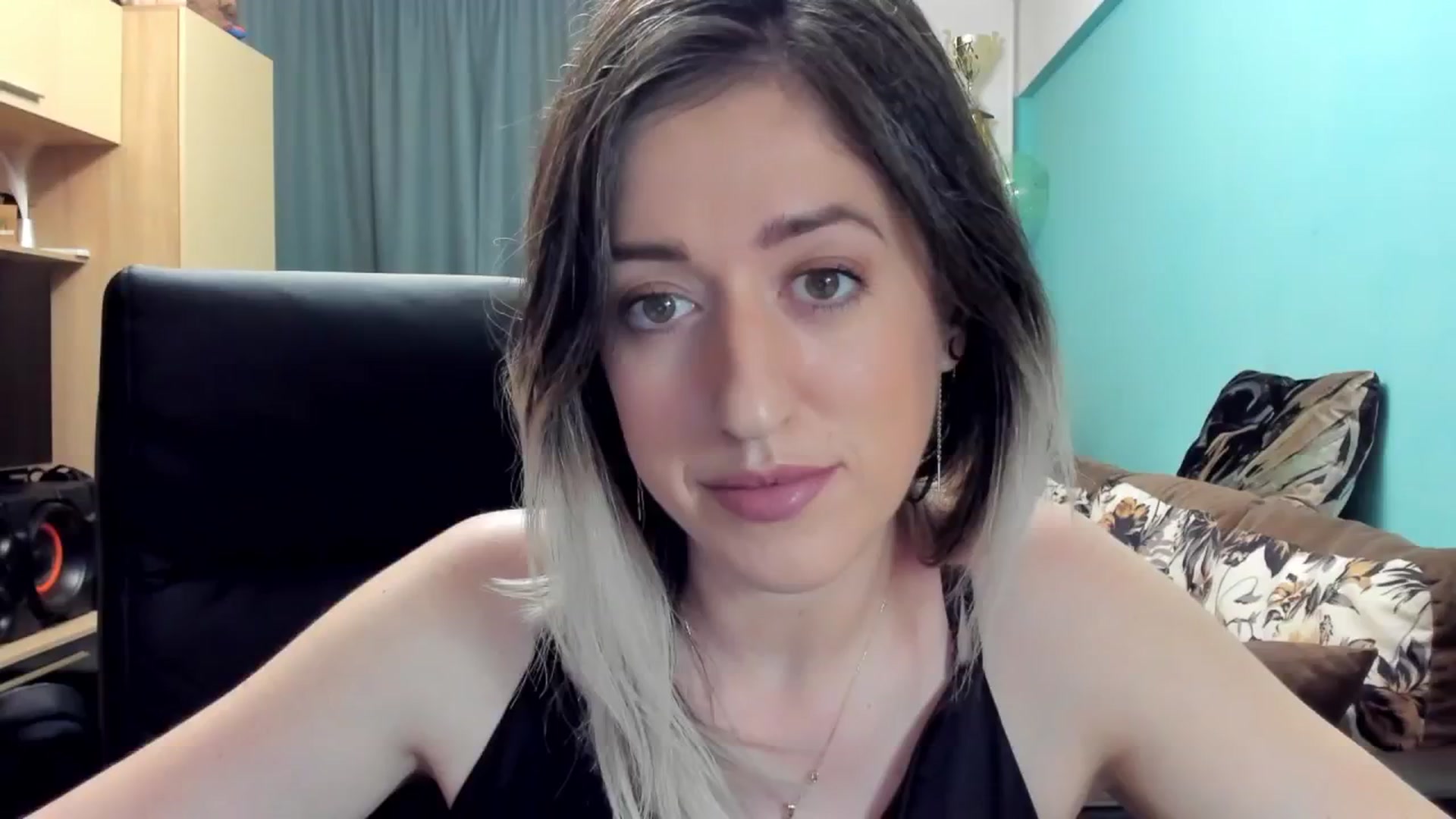 Gallery image thumbnail from SweetDelia_'s myfreecams stream on, 11/05/2024, 01:33 image 1 of 20