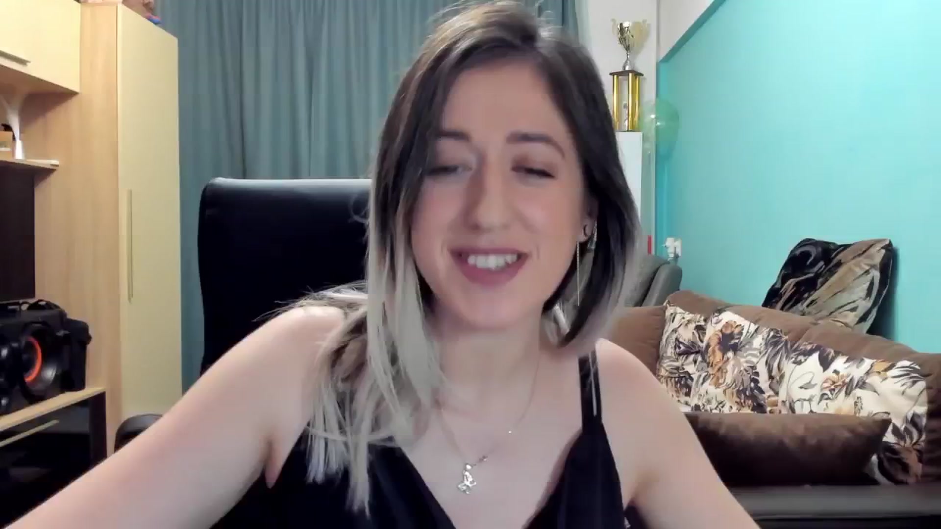 Gallery image thumbnail from SweetDelia_'s myfreecams stream on, 11/05/2024, 01:33 image 4 of 20