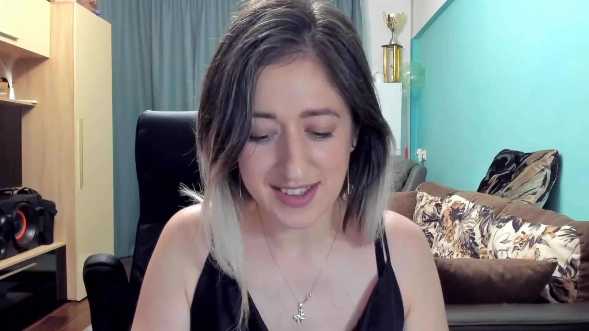 Gallery image thumbnail from SweetDelia_'s myfreecams stream on, 11/05/2024, 01:33 image 3 of 20