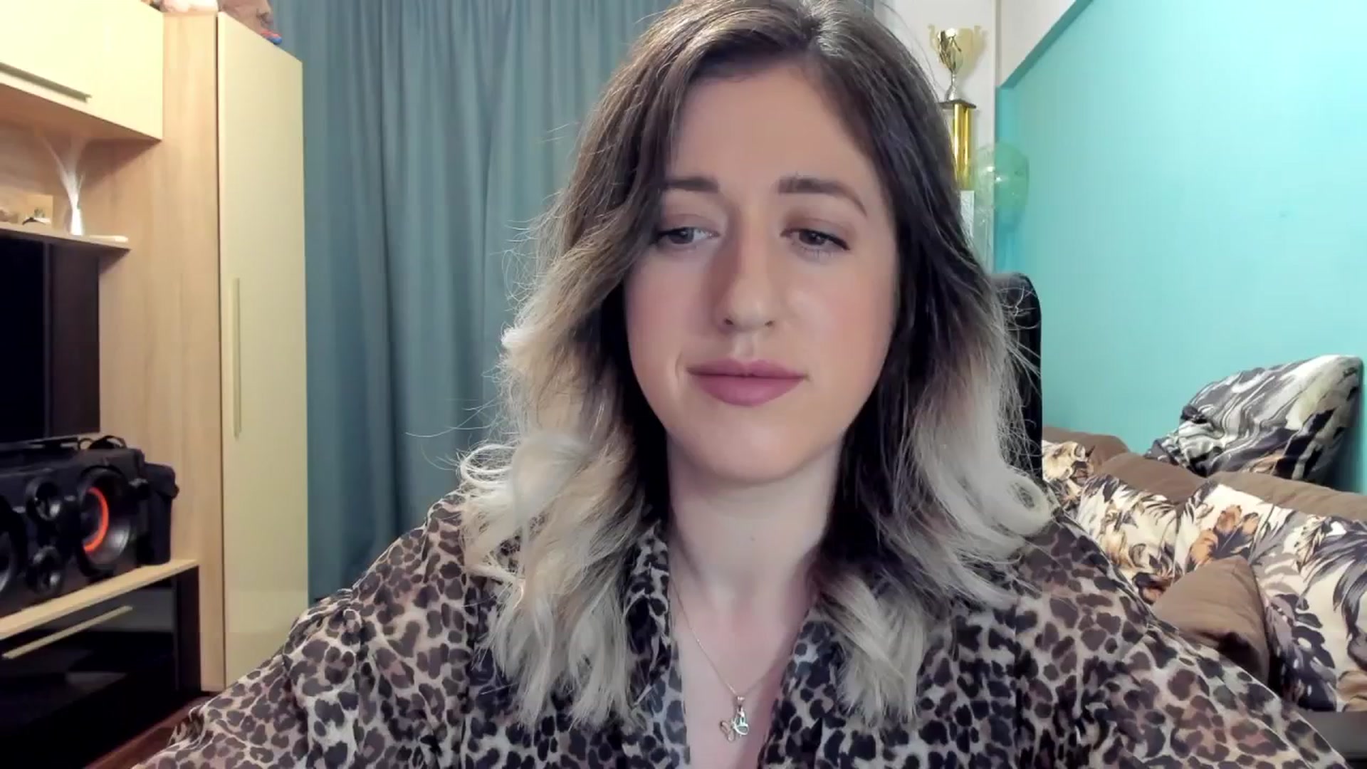 Gallery image thumbnail from SweetDelia_'s myfreecams stream on, 11/12/2024, 24:02 image 19 of 20