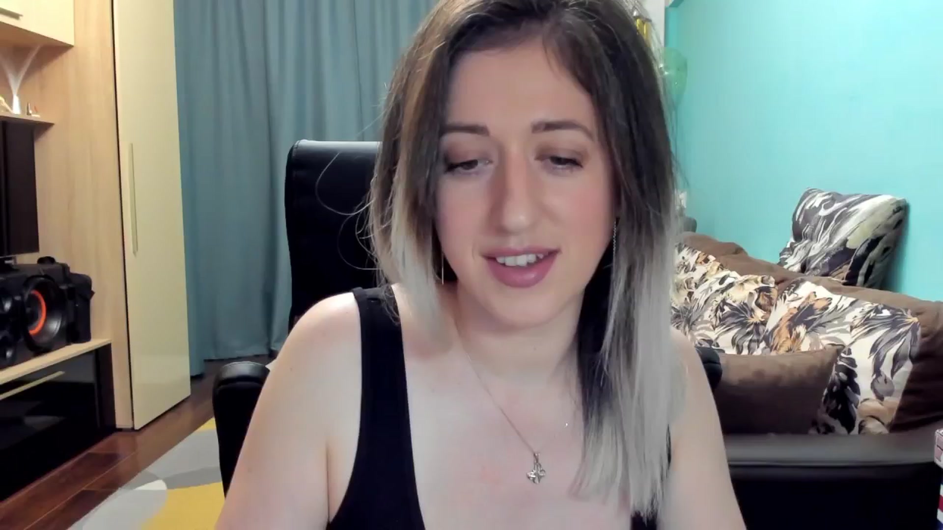Gallery image thumbnail from SweetDelia_'s myfreecams stream on, 11/22/2024, 24:34 image 20 of 20