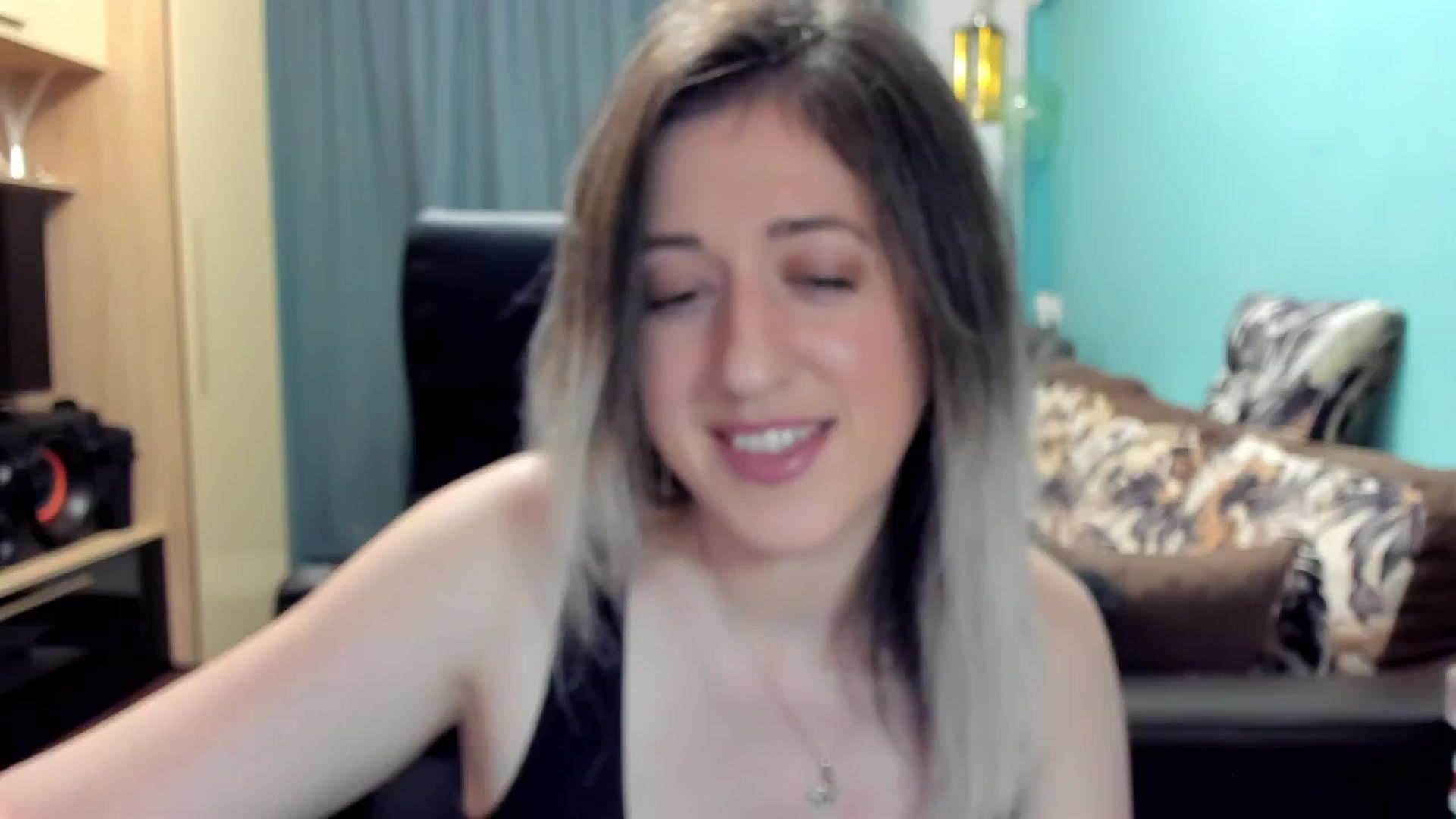 Gallery image thumbnail from SweetDelia_'s myfreecams stream on, 11/22/2024, 24:34 image 15 of 20