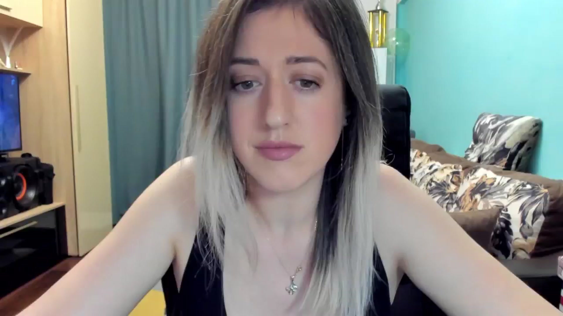 Gallery image thumbnail from SweetDelia_'s myfreecams stream on, 11/22/2024, 24:34 image 3 of 20