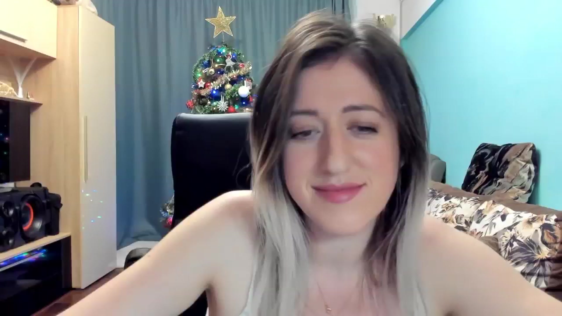 Gallery image thumbnail from SweetDelia_'s myfreecams stream on, 11/27/2024, 24:54 image 4 of 20