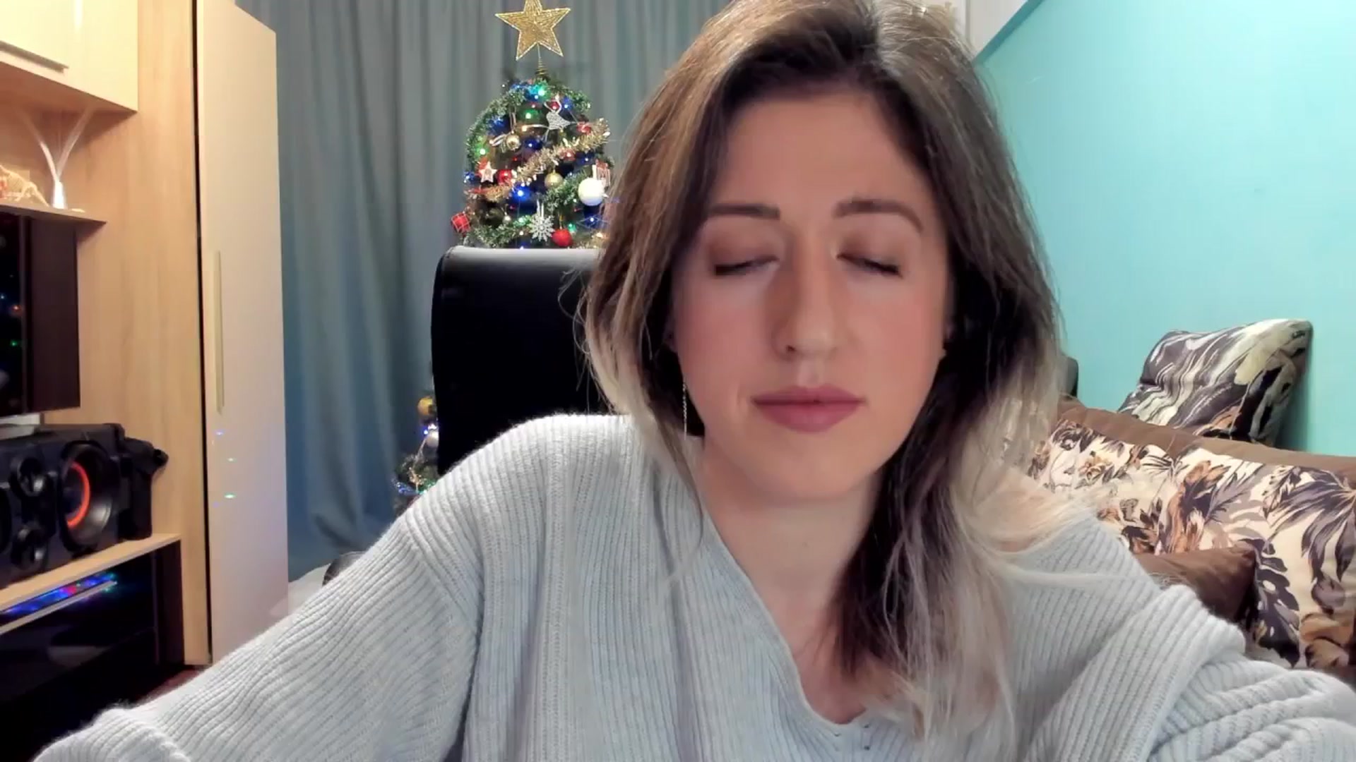 Gallery image thumbnail from SweetDelia_'s myfreecams stream on, 11/28/2024, 23:13 image 1 of 20