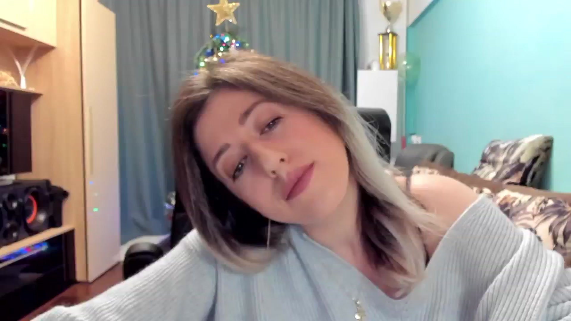 Gallery image thumbnail from SweetDelia_'s myfreecams stream on, 11/28/2024, 23:13 image 9 of 20