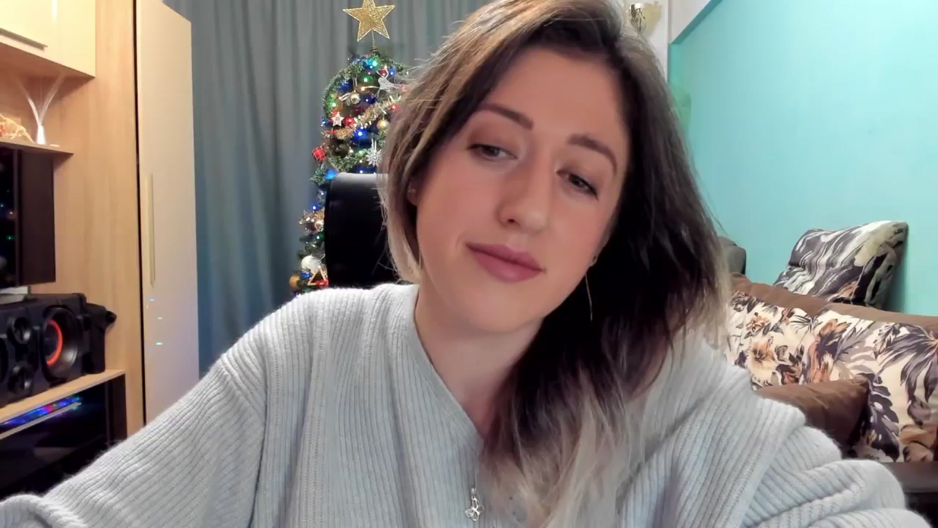 Gallery image thumbnail from SweetDelia_'s myfreecams stream on, 11/28/2024, 23:13 image 14 of 20