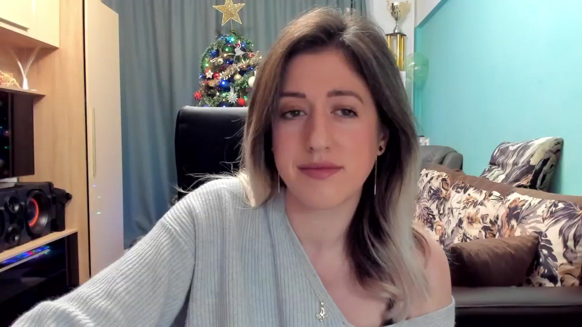 Gallery image thumbnail from SweetDelia_'s myfreecams stream on, 11/28/2024, 23:13 image 7 of 20