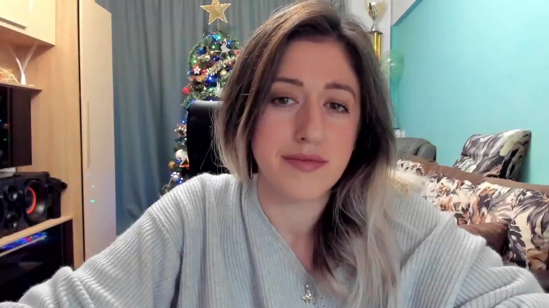 Gallery image thumbnail from SweetDelia_'s myfreecams stream on, 11/28/2024, 23:13 image 16 of 20