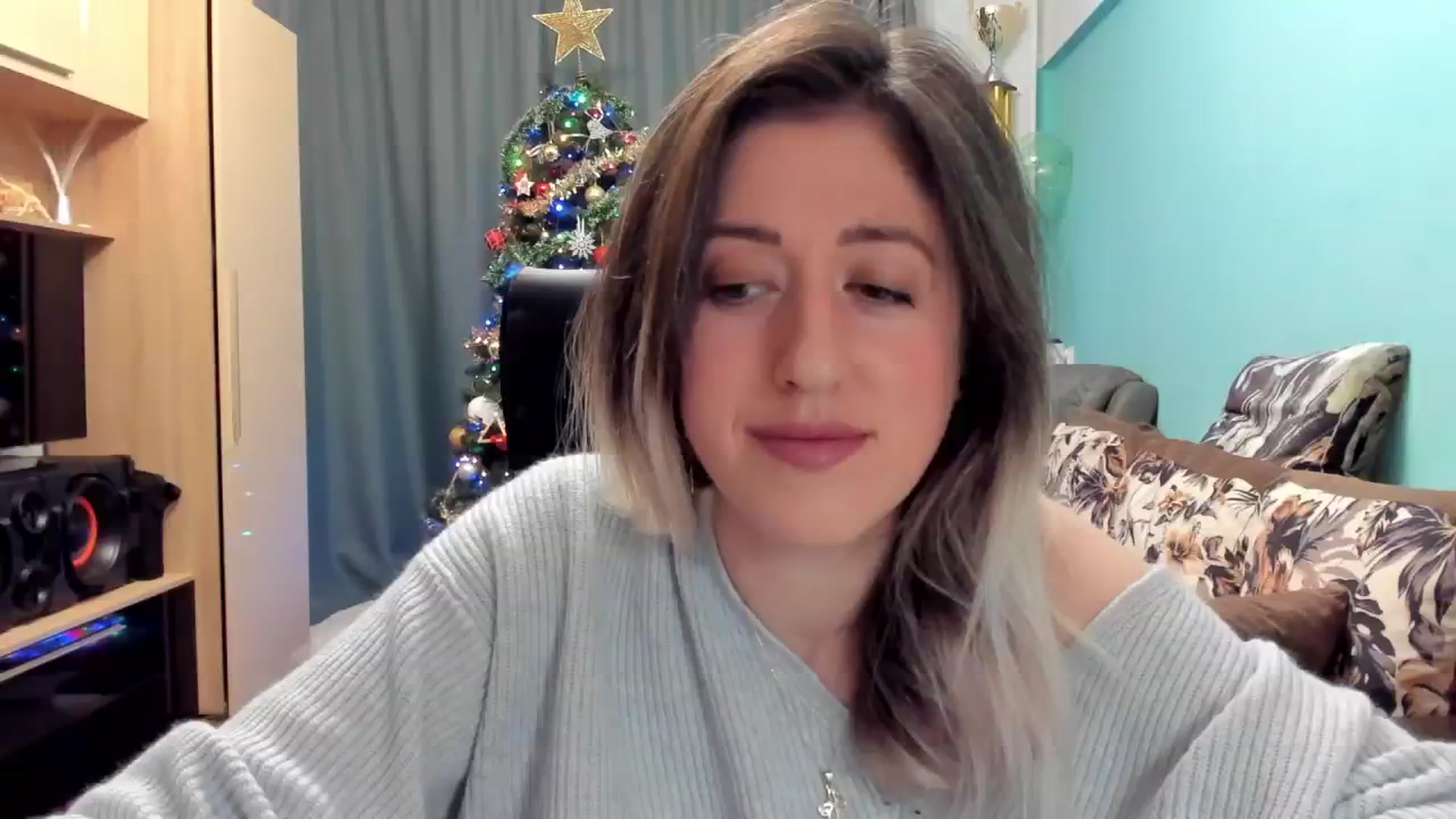 Gallery image thumbnail from SweetDelia_'s myfreecams stream on, 11/28/2024, 23:13 image 18 of 20