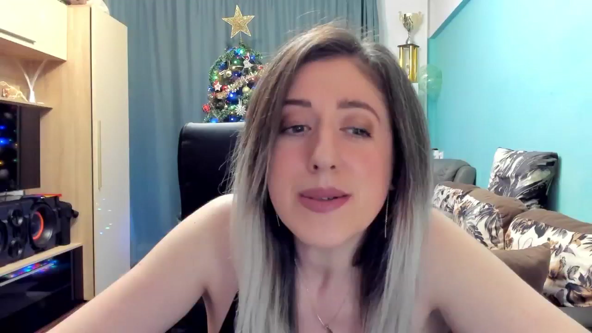 Gallery image thumbnail from SweetDelia_'s myfreecams stream on, 12/04/2024, 22:18 image 16 of 20