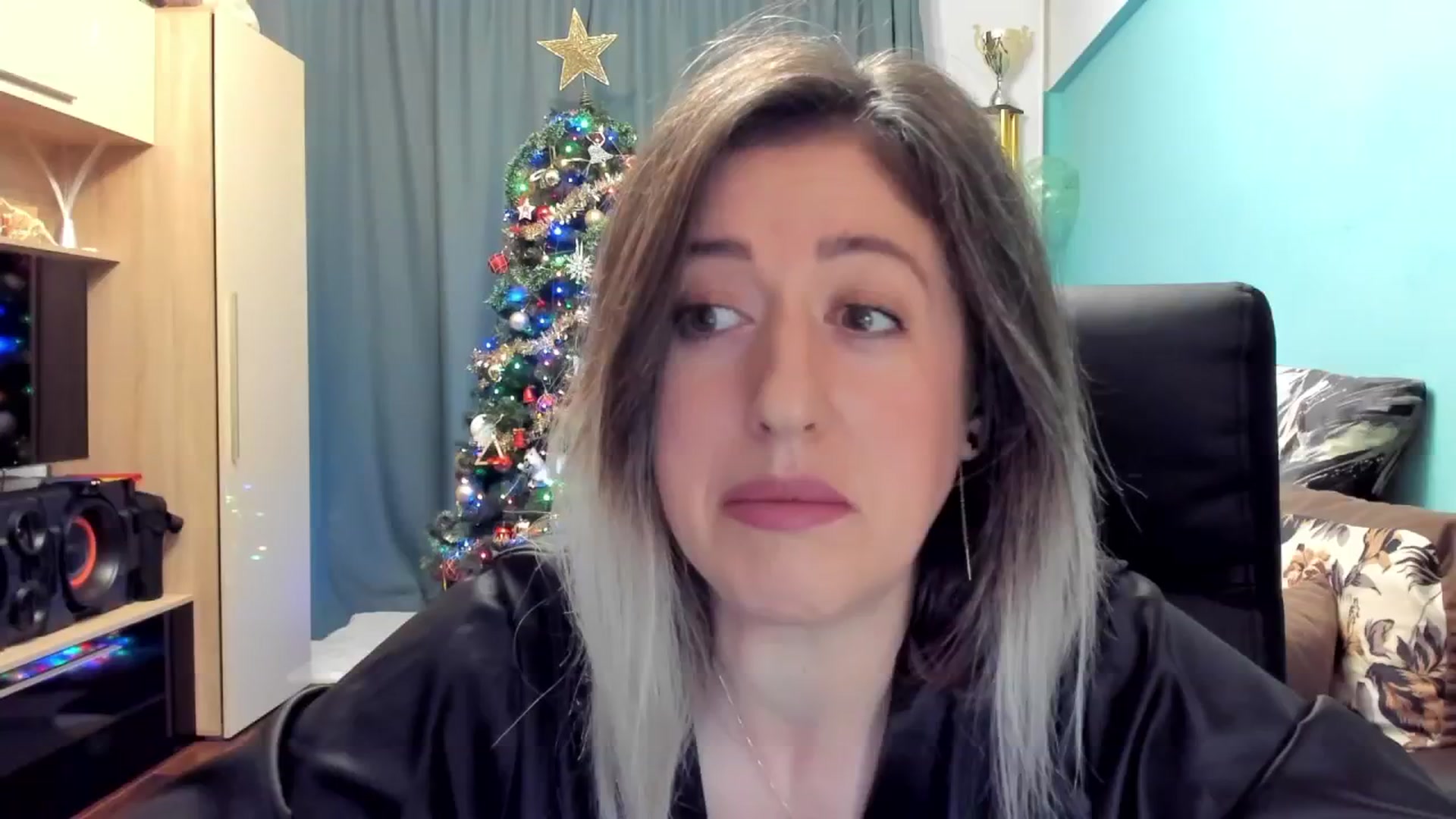 Gallery image thumbnail from SweetDelia_'s myfreecams stream on, 12/05/2024, 23:33 image 18 of 20