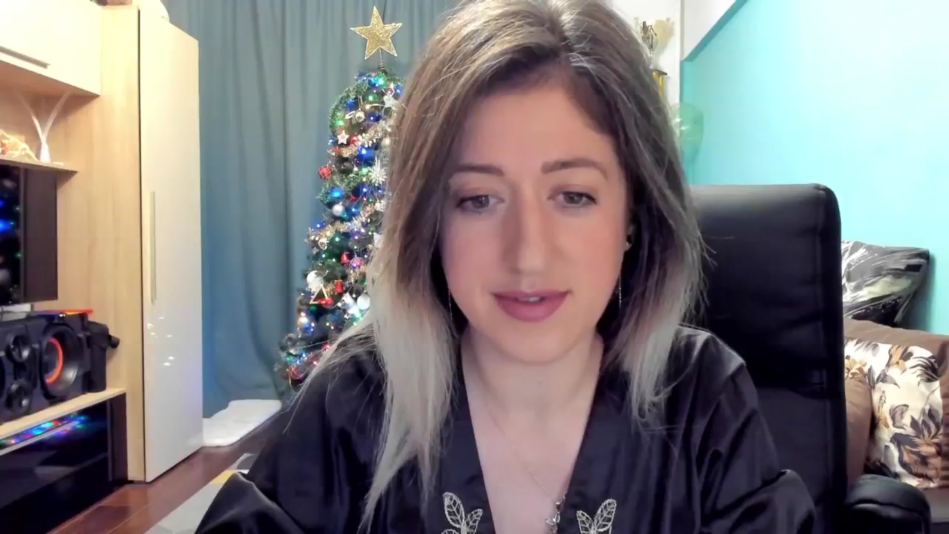 Gallery image thumbnail from SweetDelia_'s myfreecams stream on, 12/05/2024, 23:33 image 4 of 20