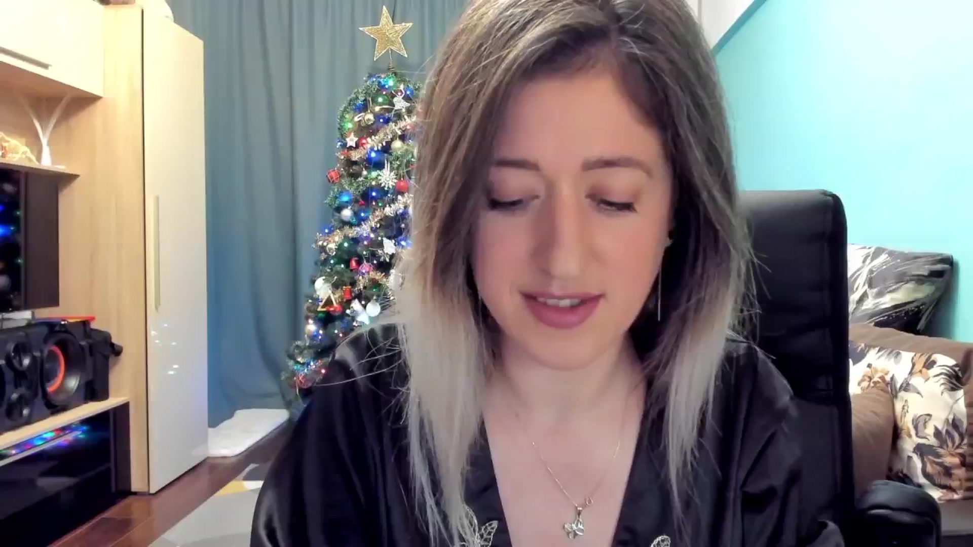 Gallery image thumbnail from SweetDelia_'s myfreecams stream on, 12/05/2024, 23:33 image 14 of 20