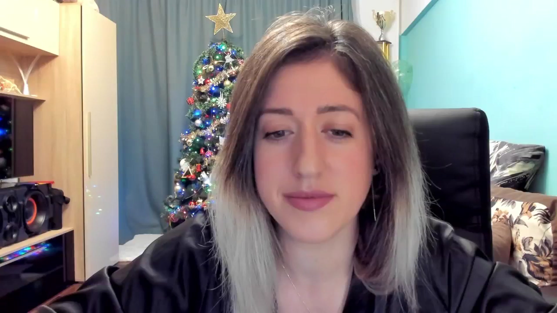 Gallery image thumbnail from SweetDelia_'s myfreecams stream on, 12/05/2024, 23:33 image 1 of 20