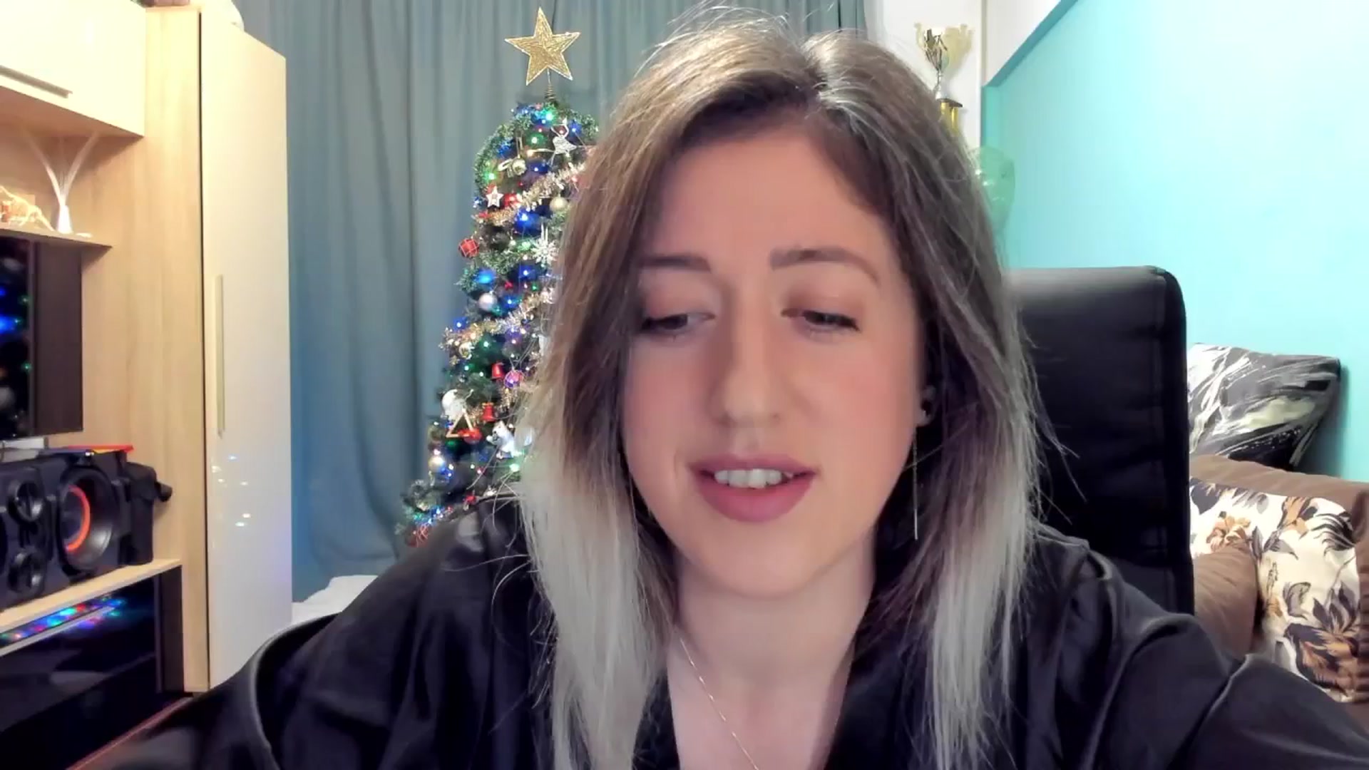 Gallery image thumbnail from SweetDelia_'s myfreecams stream on, 12/05/2024, 23:33 image 13 of 20