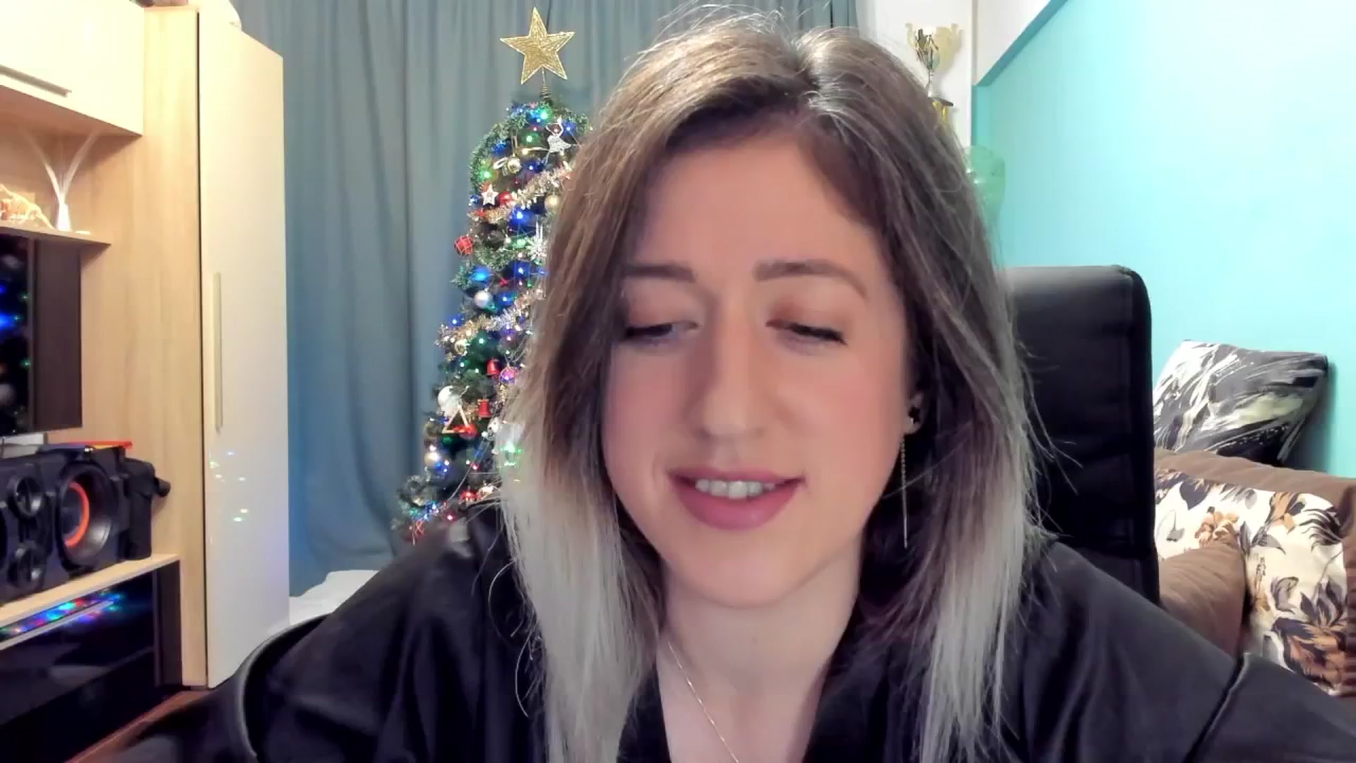 Gallery image thumbnail from SweetDelia_'s myfreecams stream on, 12/05/2024, 23:33 image 16 of 20
