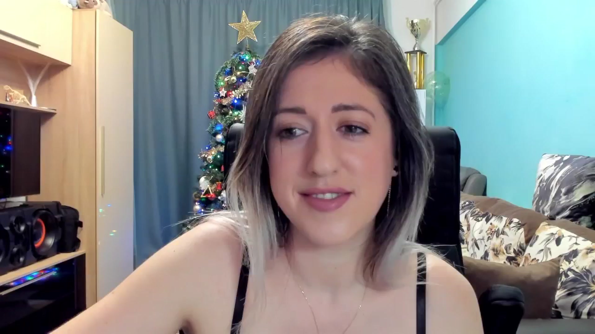 Gallery image thumbnail from SweetDelia_'s myfreecams stream on, 12/09/2024, 01:16 image 14 of 20