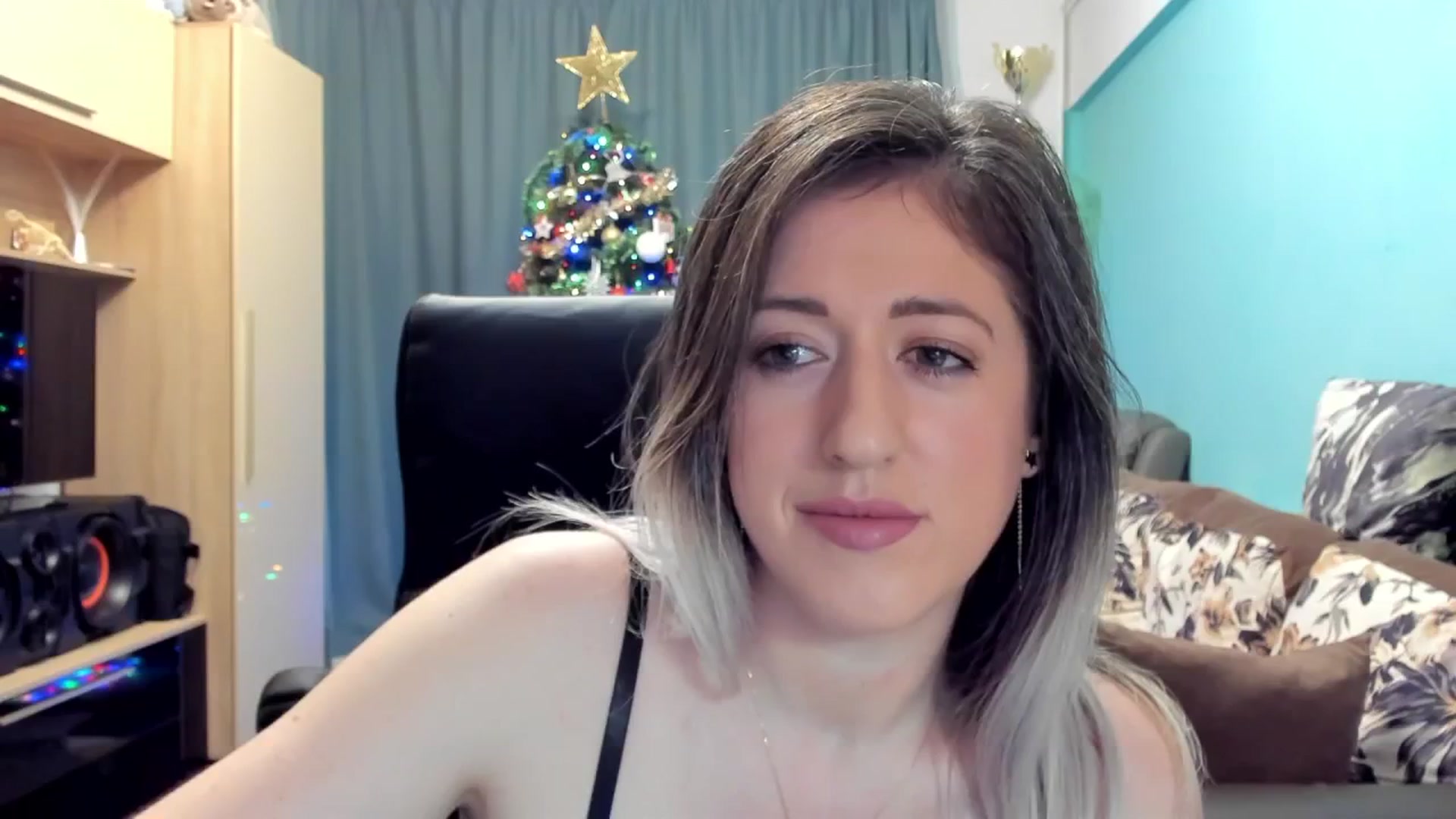 Gallery image thumbnail from SweetDelia_'s myfreecams stream on, 12/09/2024, 01:16 image 8 of 20
