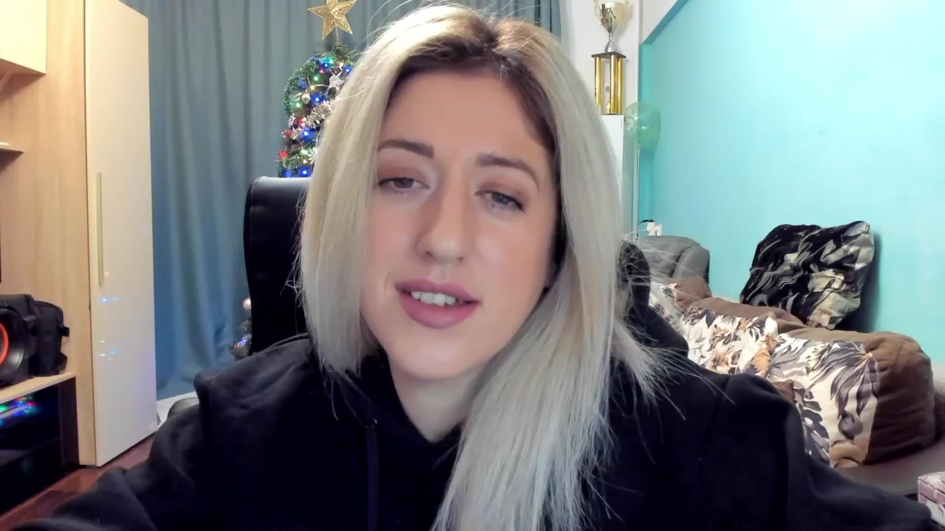 Gallery image thumbnail from SweetDelia_'s myfreecams stream on, 12/23/2024, 01:07 image 19 of 20