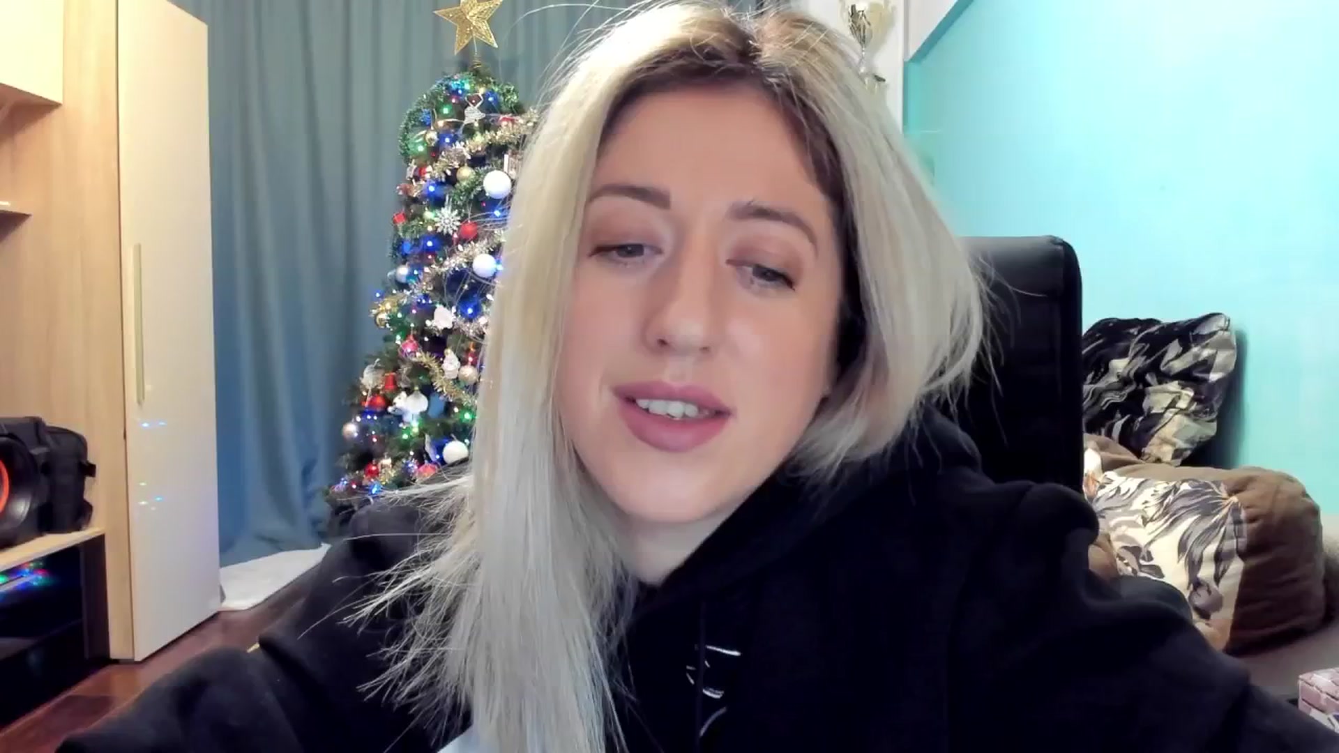 Gallery image thumbnail from SweetDelia_'s myfreecams stream on, 12/23/2024, 02:04 image 20 of 20