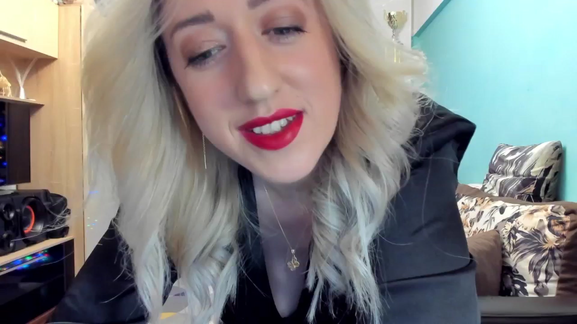 Gallery image thumbnail from SweetDelia_'s myfreecams stream on, 12/25/2024, 01:50 image 20 of 20