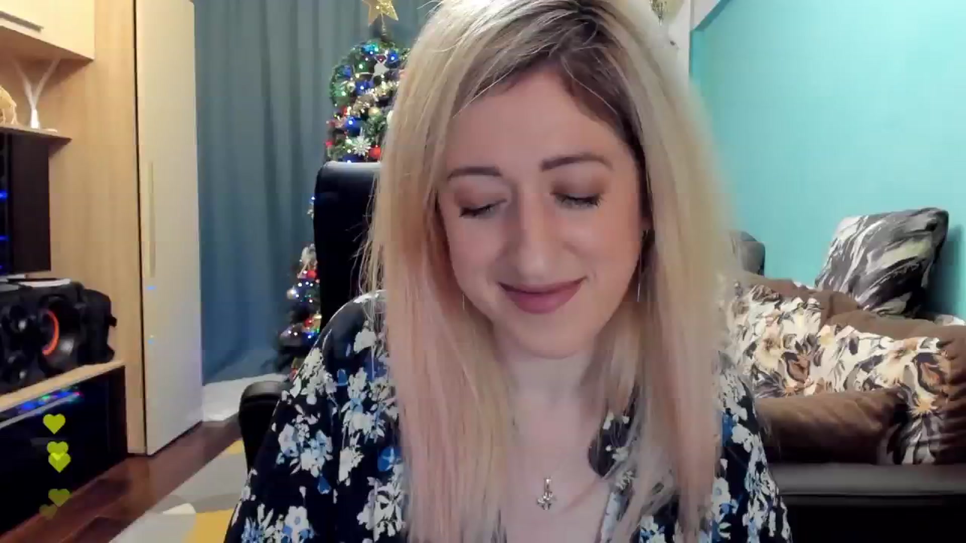 Gallery image thumbnail from SweetDelia_'s myfreecams stream on, 12/28/2024, 22:36 image 6 of 20