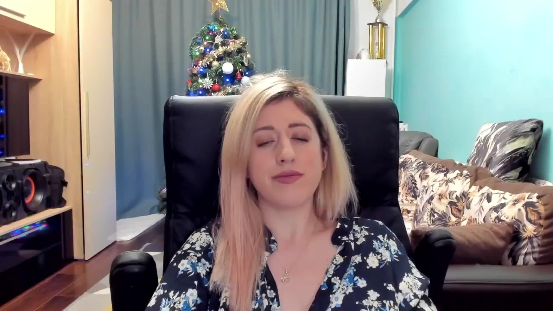 Gallery image thumbnail from SweetDelia_'s myfreecams stream on, 12/28/2024, 22:36 image 20 of 20