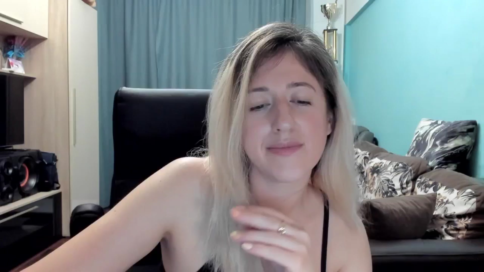 Gallery image thumbnail from SweetDelia_'s myfreecams stream on, 06/09/2025, 02:36 image 13 of 20