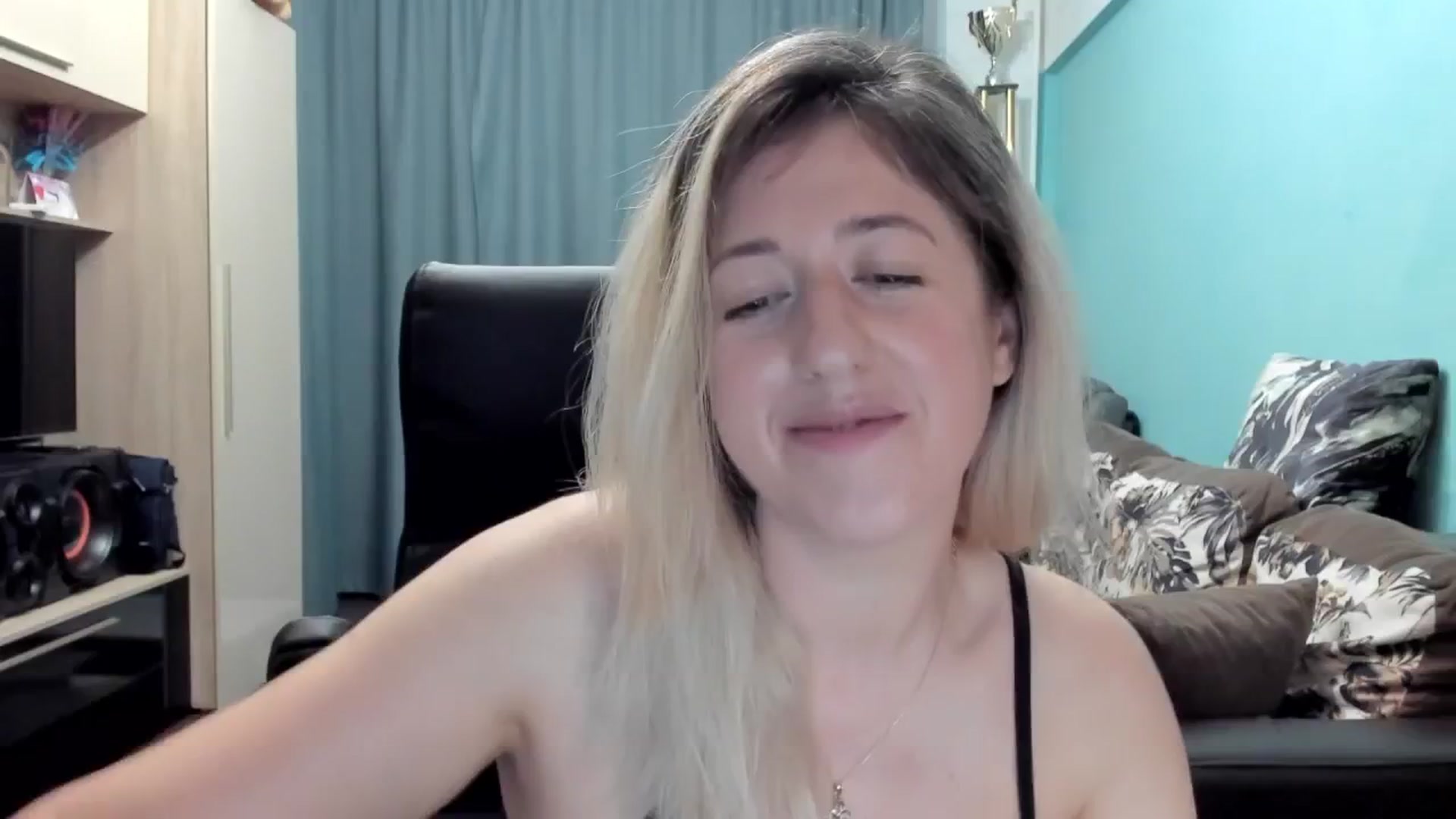 Gallery image thumbnail from SweetDelia_'s myfreecams stream on, 06/09/2025, 02:36 image 11 of 20