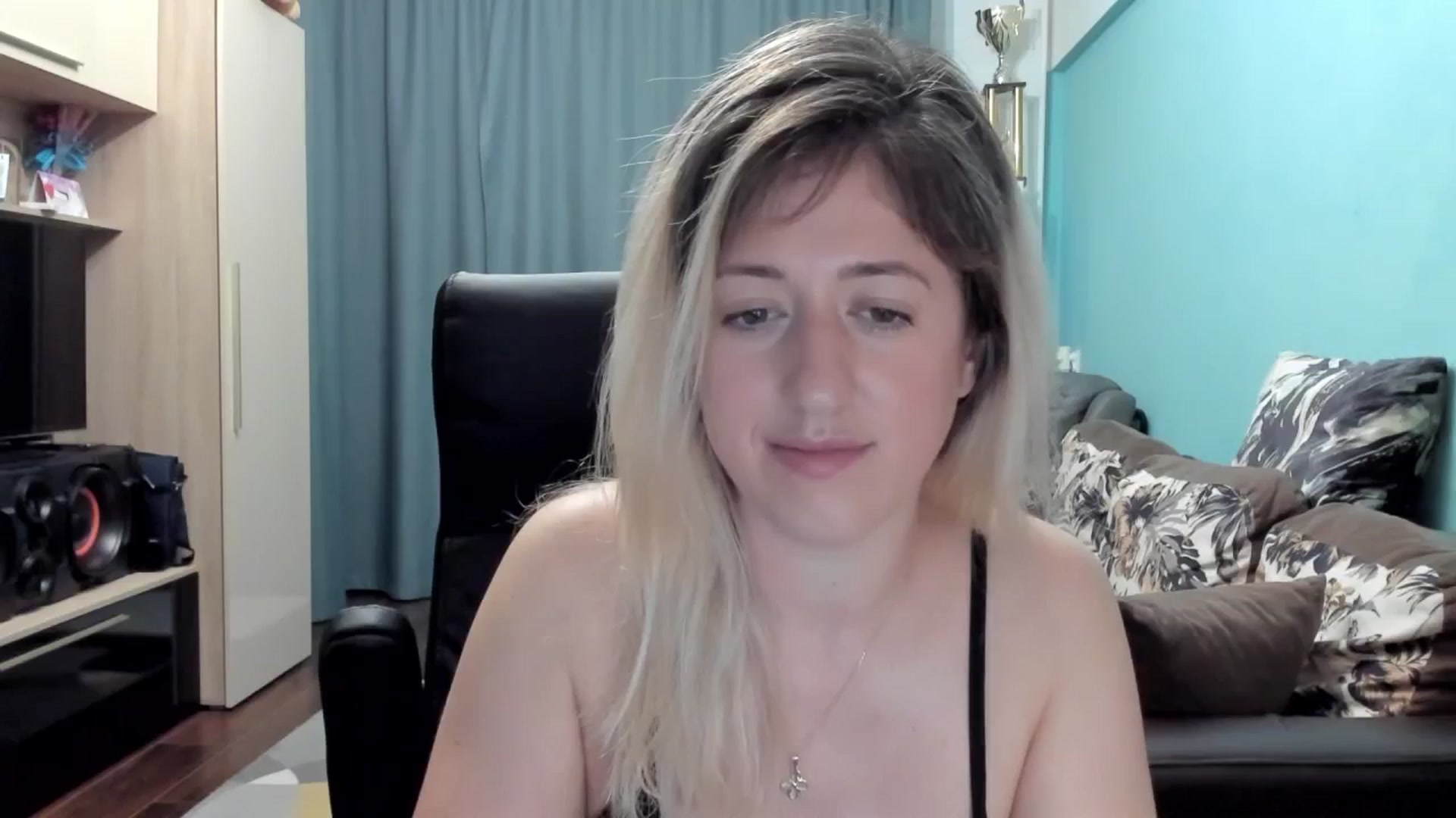 Gallery image thumbnail from SweetDelia_'s myfreecams stream on, 06/09/2025, 02:36 image 4 of 20