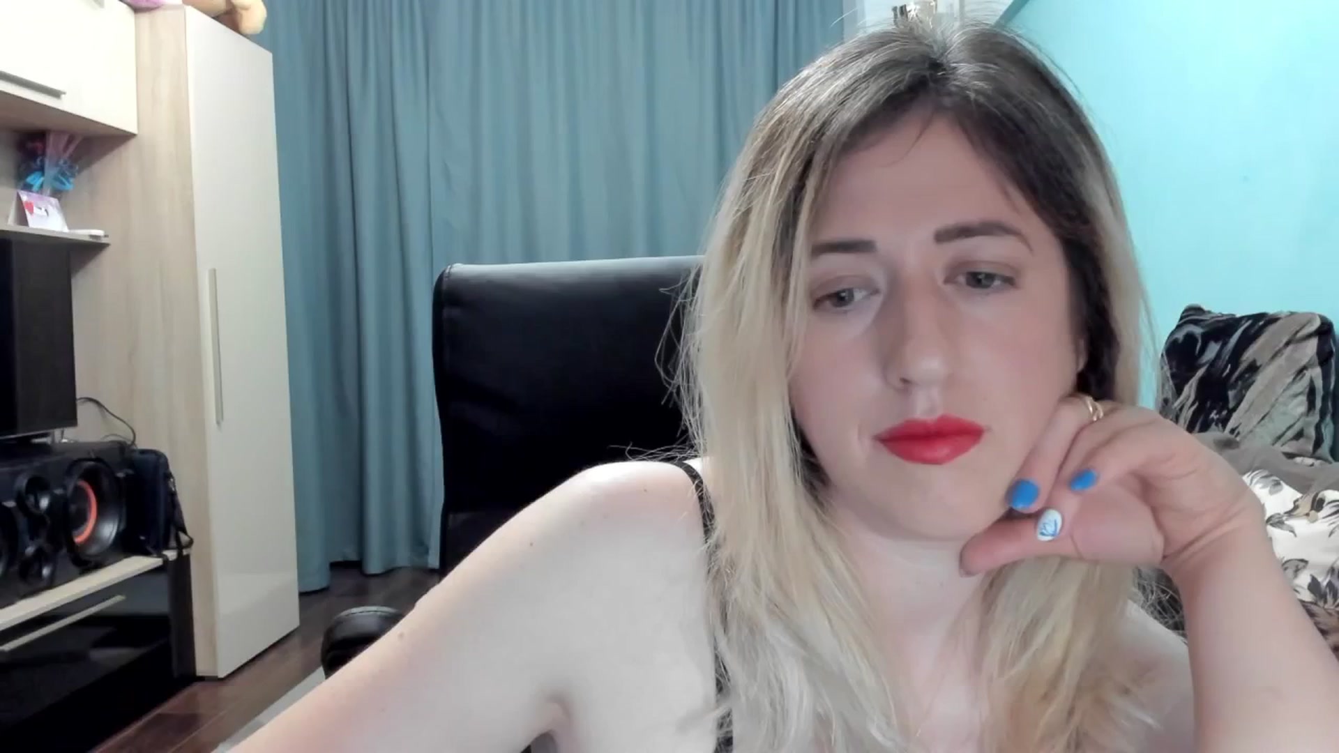 Gallery image thumbnail from SweetDelia_'s myfreecams stream on, 06/25/2025, 01:11 image 20 of 20