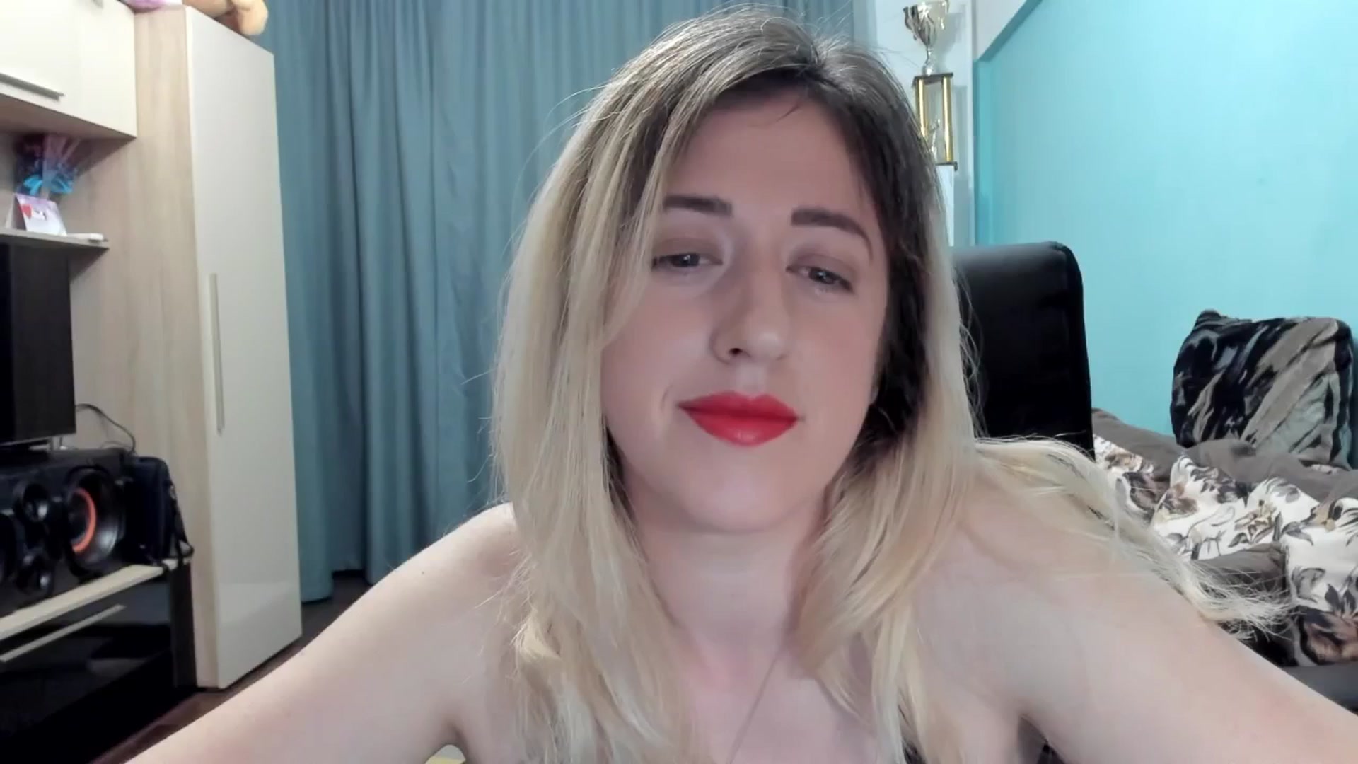 Gallery image thumbnail from SweetDelia_'s myfreecams stream on, 06/25/2025, 01:11 image 7 of 20