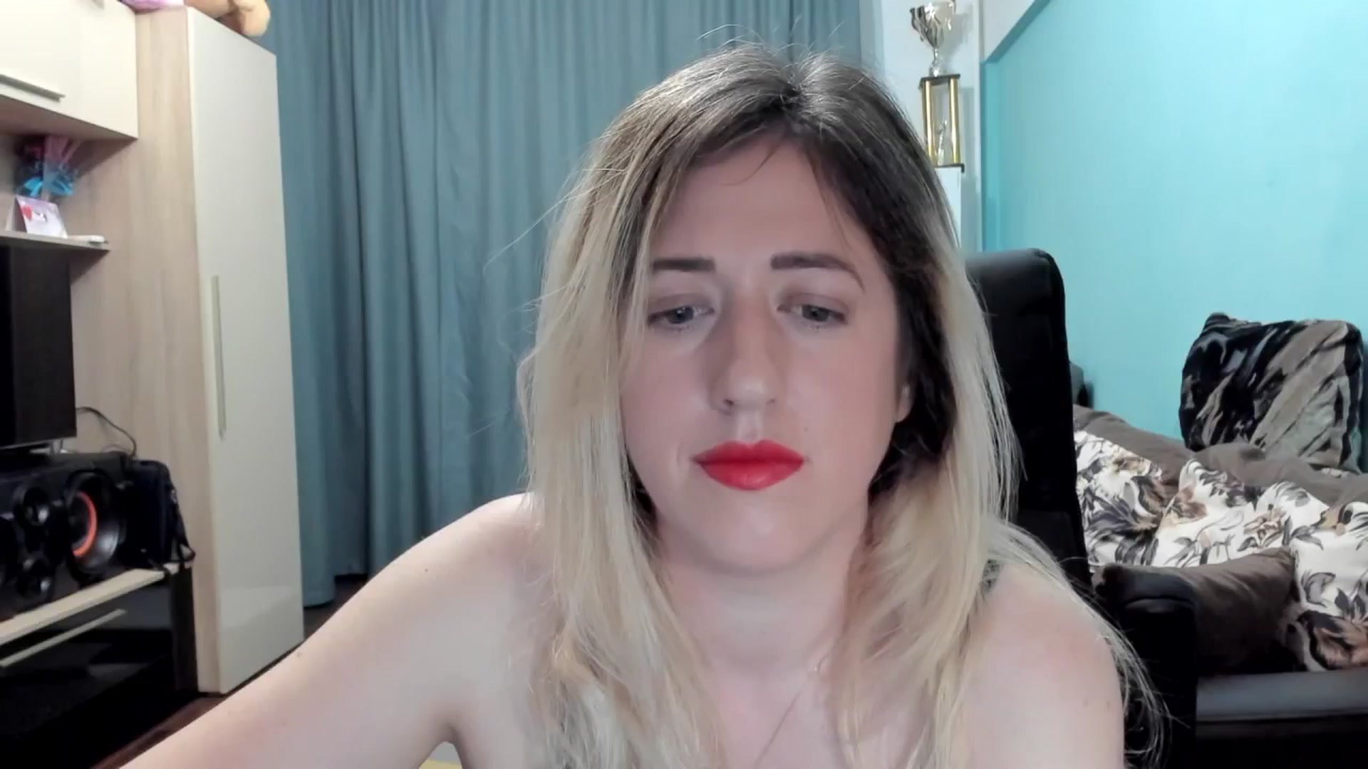 Gallery image thumbnail from SweetDelia_'s myfreecams stream on, 06/25/2025, 01:11 image 13 of 20