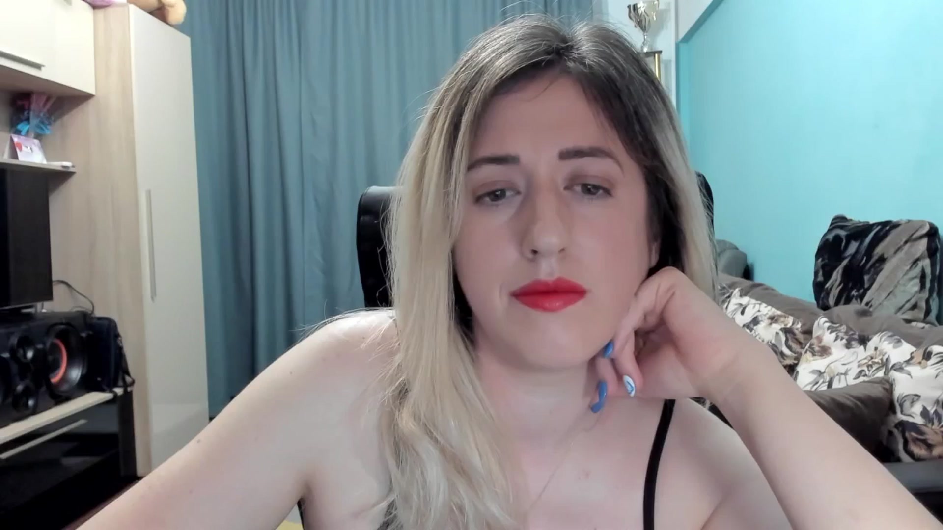 Gallery image thumbnail from SweetDelia_'s myfreecams stream on, 06/25/2025, 01:11 image 5 of 20