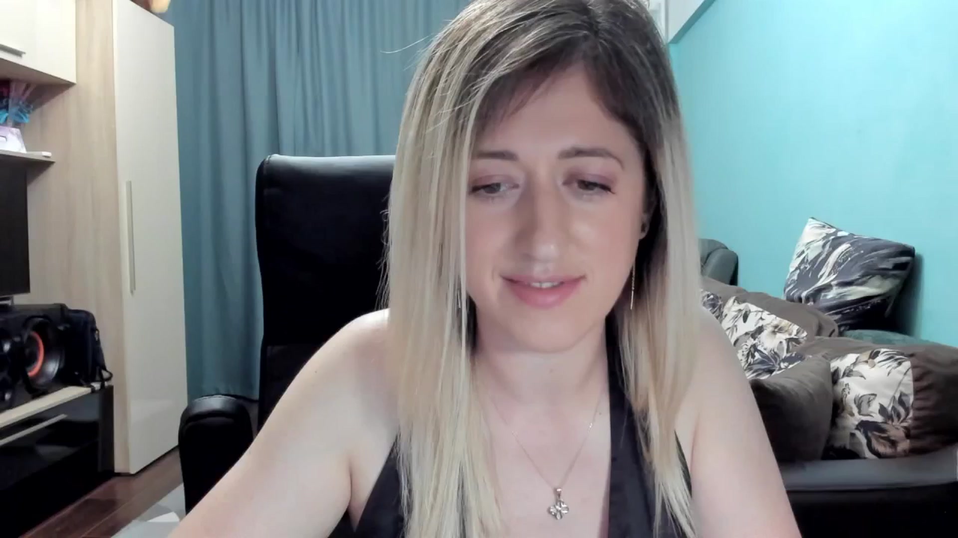 Gallery image thumbnail from SweetDelia_'s myfreecams stream on, 06/28/2025, 23:29 image 10 of 20