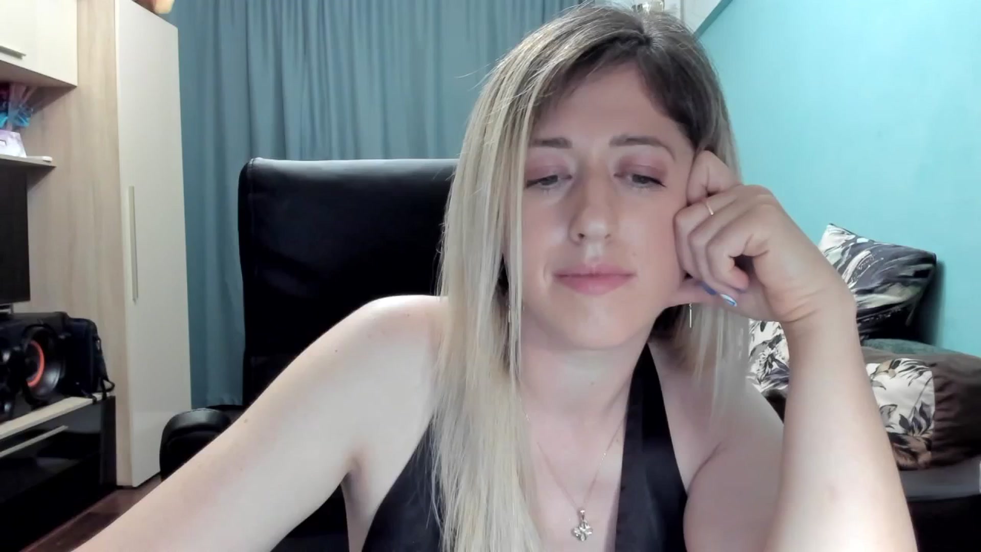 Gallery image thumbnail from SweetDelia_'s myfreecams stream on, 06/28/2025, 23:29 image 8 of 20