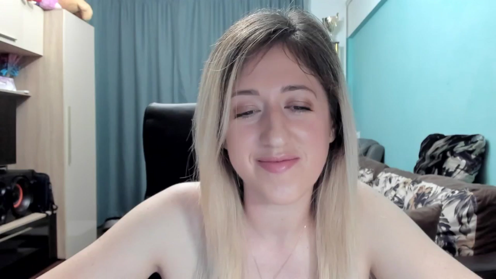 Gallery image thumbnail from SweetDelia_'s myfreecams stream on, 06/29/2025, 20:20 image 2 of 20