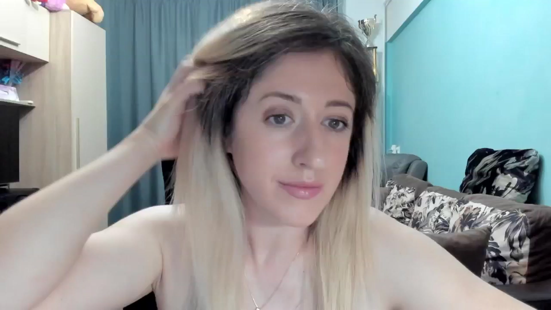 Gallery image thumbnail from SweetDelia_'s myfreecams stream on, 06/29/2025, 20:20 image 15 of 20