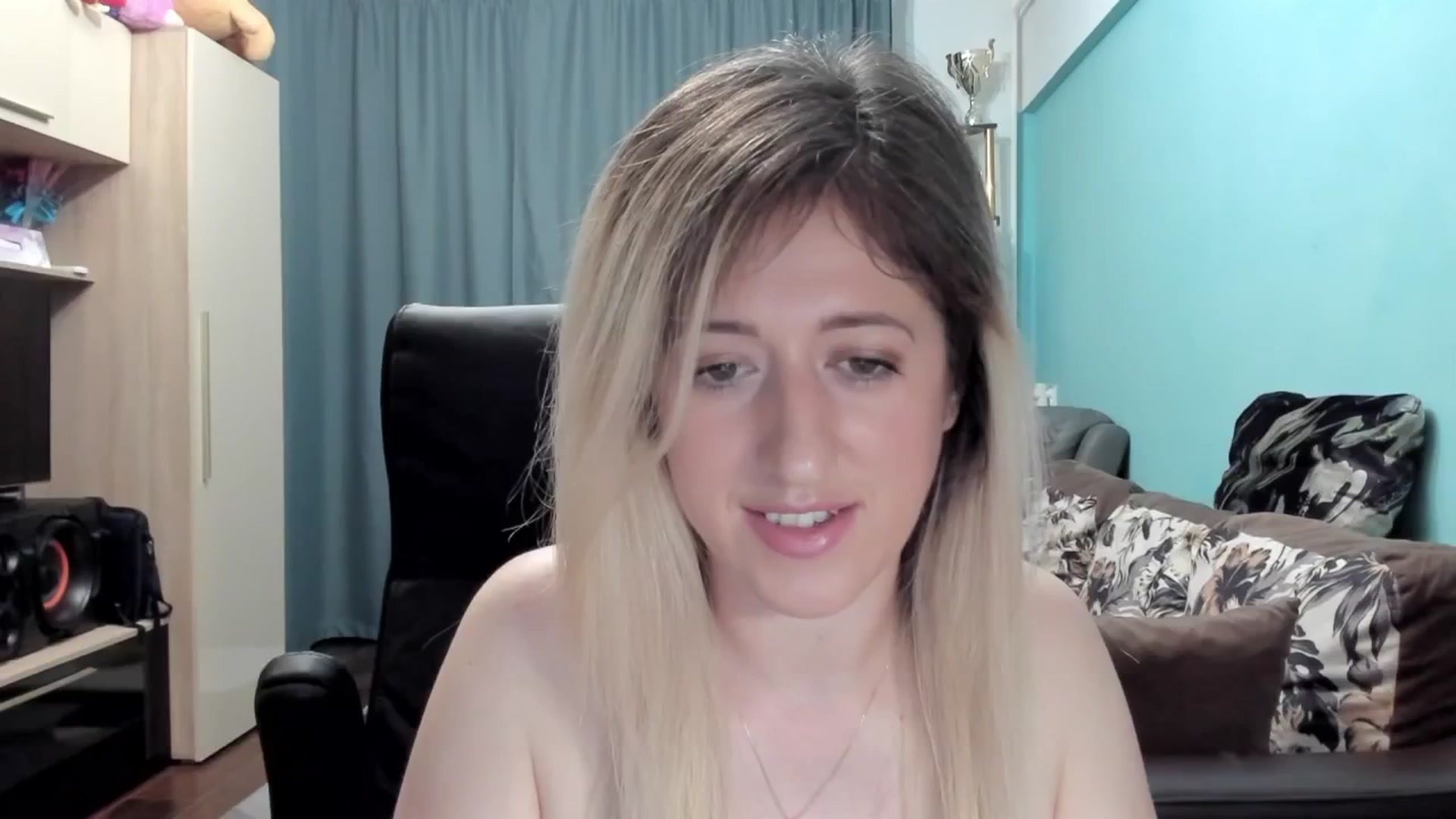 Gallery image thumbnail from SweetDelia_'s myfreecams stream on, 06/29/2025, 20:20 image 16 of 20