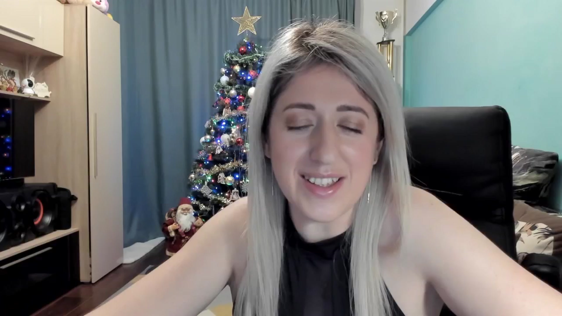 Gallery image thumbnail from SweetDelia_'s myfreecams stream on, 12/14/2025, 24:58 image 13 of 20