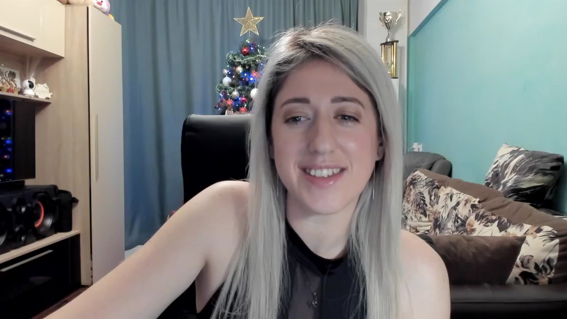 Gallery image thumbnail from SweetDelia_'s myfreecams stream on, 12/14/2025, 01:42 image 16 of 20