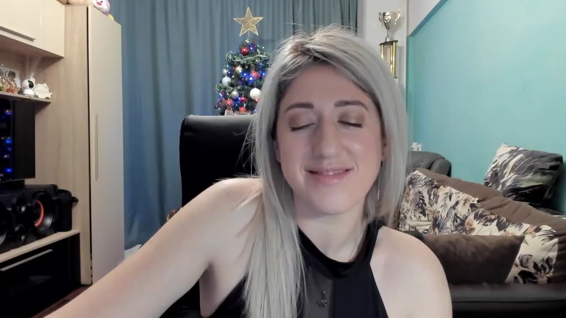 Gallery image thumbnail from SweetDelia_'s myfreecams stream on, 12/14/2025, 02:30 image 6 of 20