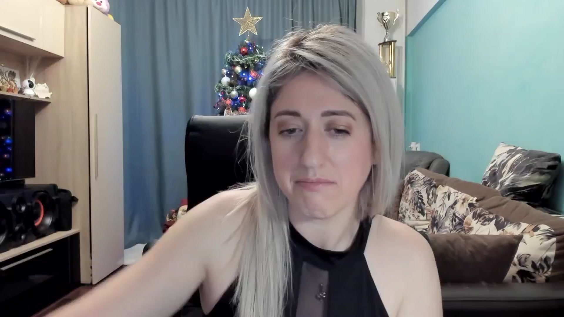 Gallery image thumbnail from SweetDelia_'s myfreecams stream on, 12/14/2025, 02:30 image 9 of 20