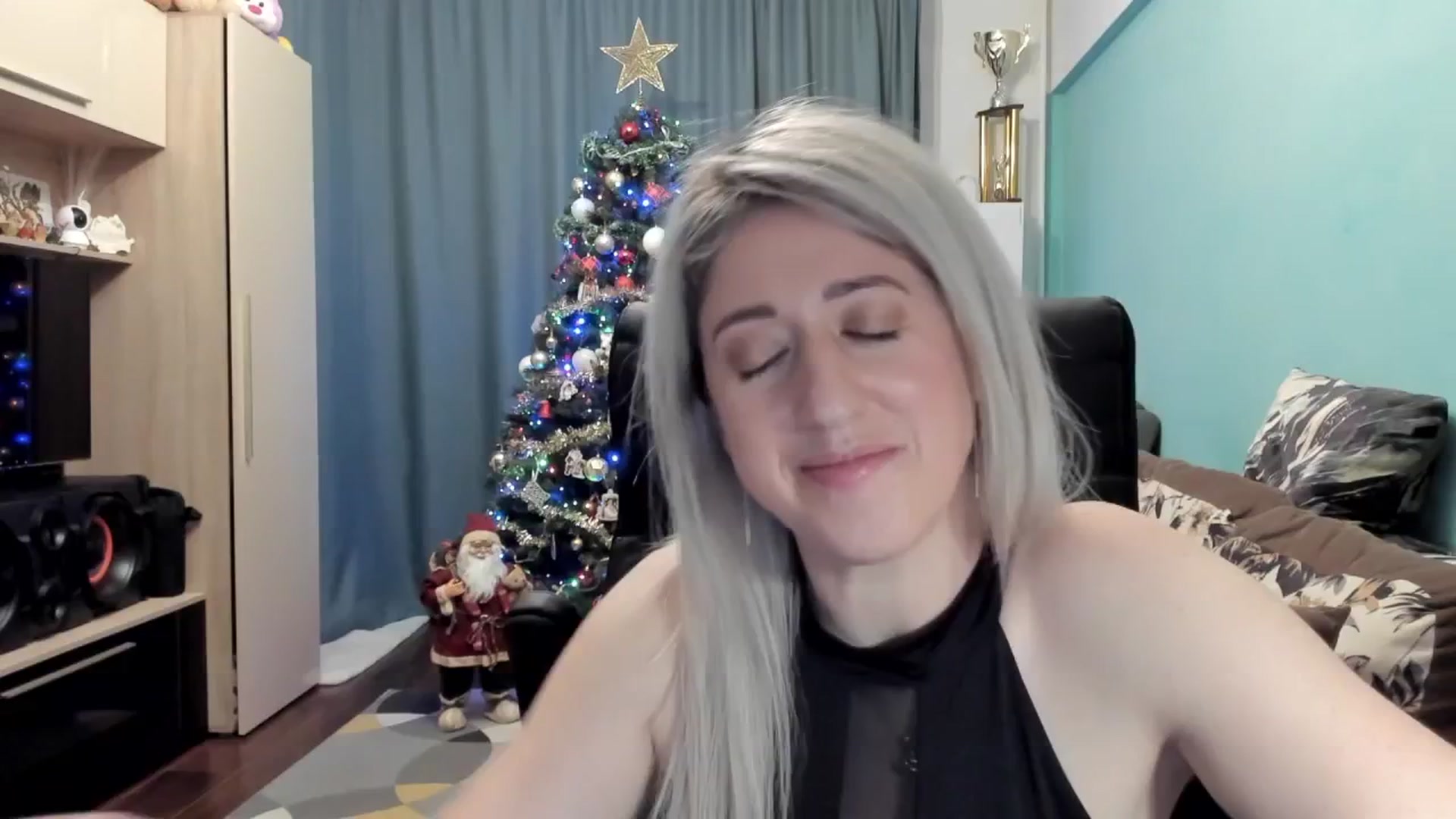 Gallery image thumbnail from SweetDelia_'s myfreecams stream on, 12/14/2025, 02:30 image 16 of 20