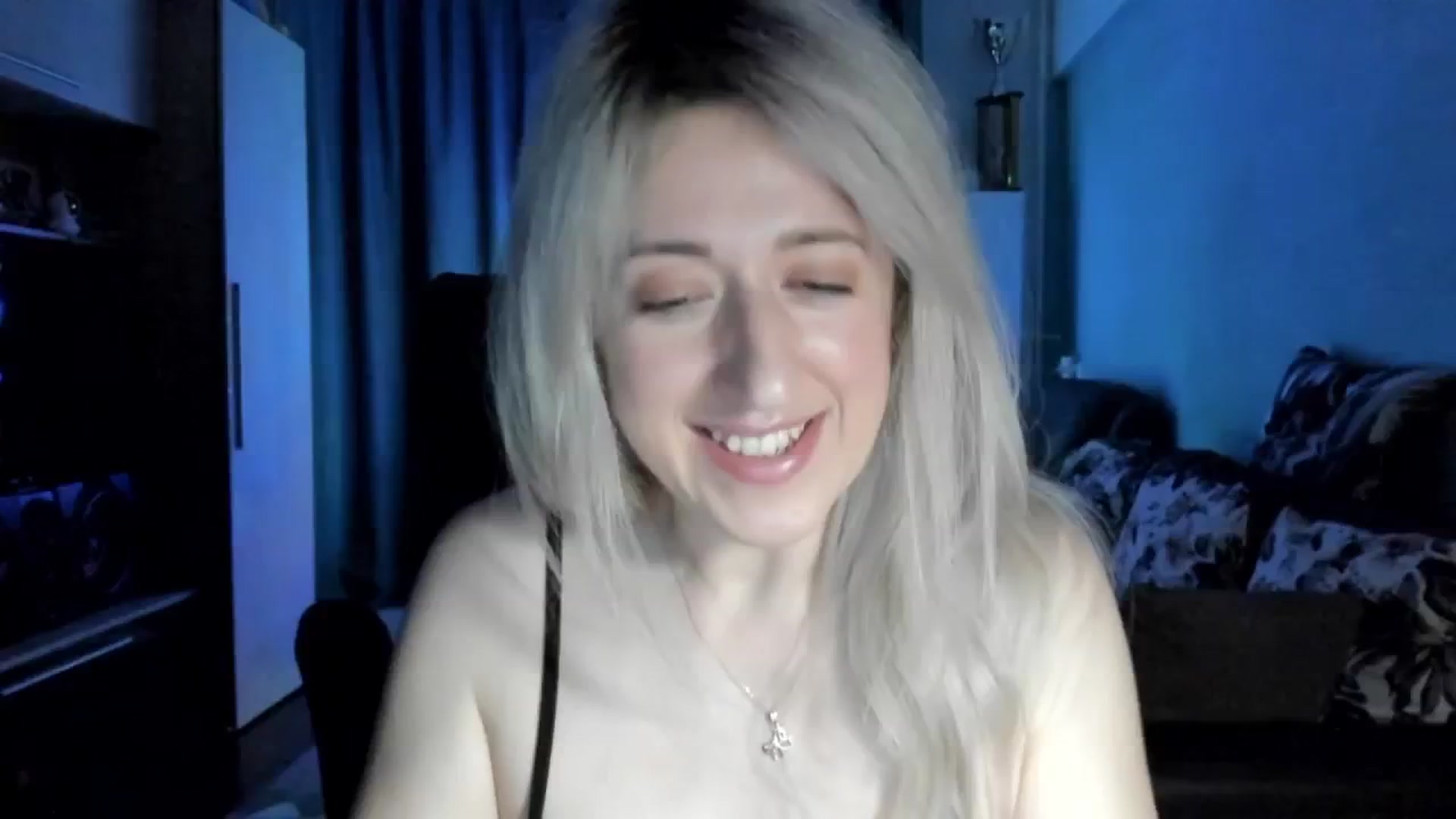 Gallery image thumbnail from SweetDelia_'s myfreecams stream on, 12/23/2025, 23:21 image 4 of 20